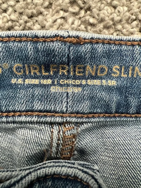 Chico's Women’s Embroidered Blue Slimming Girlfriend Slim Leg Ankle Jeans Sz 18R - Picture 9 of 14
